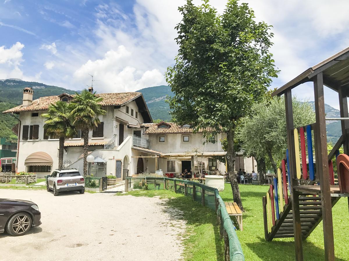 Locanda Dal Barba Villa Lagarina Bagian luar foto