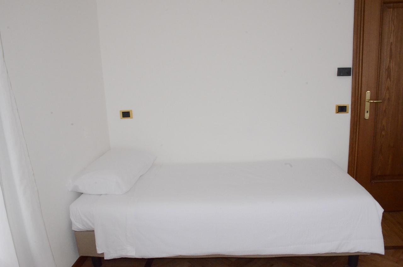 Locanda Dal Barba Villa Lagarina Bagian luar foto